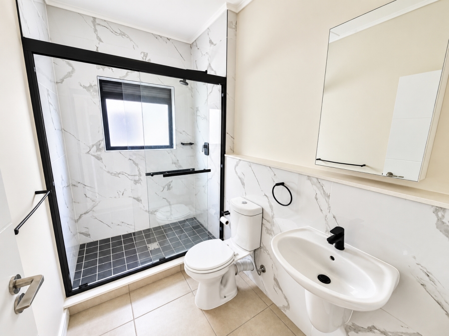 To Let 1 Bedroom Property for Rent in Sandown Western Cape